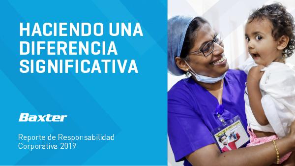 Profesional de la salud sosteniendo un niño
